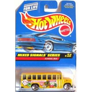   64 Scale Mixed Signals Series Yellow School Bus Die Cast Car 4/4