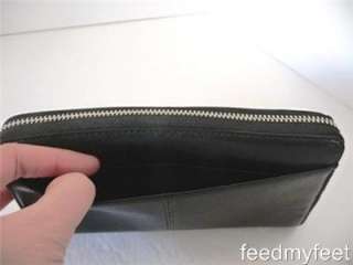   45822 Chelsea Black Leather Accordion Silver Zip Around Wallet  