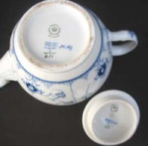   Copenhagen Blue Half Lace Teapot 1 / 611 Tea Pot Date 1968  