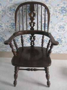 Ethan Allen Royal Charter Oak Windsor Bowback Arm Chair with cosmetic 