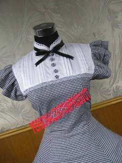 NOTE 1. photos taken with a petticoat underneath the dress, the price 