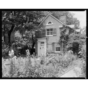  Photo The Quarters, Miss Doggetts House, Fredericksburg 