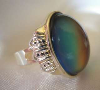 STUNNING OVAL Mood Ring   Brand New & Sealed  