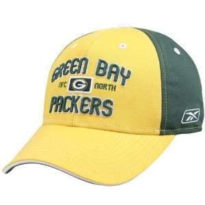 Reebok Green Bay Packers Topstitch Athletic Hat  Sports 