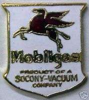 MOBIL GAS PIN RED PEGASUS SOCONY VACUUM PIN B40  