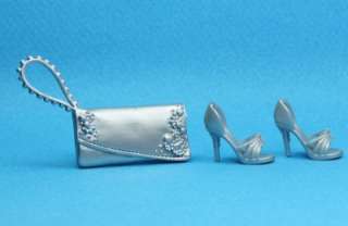 Silver High Heeled Open Toe Sandals Flower Purse for Barbie 