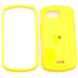  Samsung Moment m900 Honey Bright Yellow Hard Case/Cover 