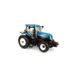  New Holland T7030 Farm Tractor Toys & Games