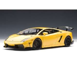    Lamborghini Gallardo LP560 4 Super Trofeo 1/18 Yellow Toys & Games
