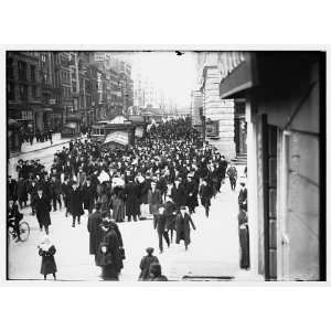  Suffragettes on 23rd St.,New York