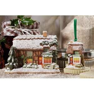 Lilliput Lane Holiday Yuletide Feast (2 piece Set) 