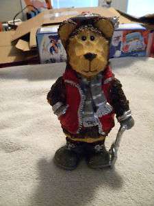 WINTER BEAR FIGURINE/OLD COUNTRY GIFT COLL.  