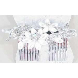    Costume Jewelry hair comb crystal and pearl flowers Beauty