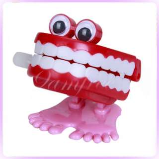 Wind Up Toy Jump Chattering Teeth Kids Party Favour  