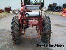 International Farmall 140 Tractor w/Cultivators  