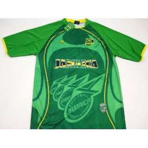  MENS SOCCER JERSEY NEW JAMAICA SOCCER JERSEY LARGE 