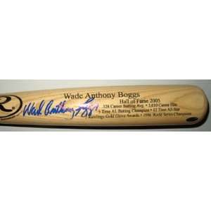  Wade Boggs Autographed Bat   Rawlings Big Stick Name 