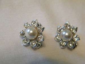 Signed Lisner Silver Rhinestone Faux Pearl Clip Earring  