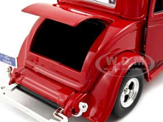 1932 FORD COUPE RED 124 DIECAST MODEL CAR BY MOTORMAX 73251  