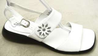 Glacee Womens Leather White Comfort Sandals Shoes 9.5 M  