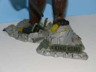 VINTAGE 1960S AURORA KING KONG MODEL BUILT AND PAINTED LOOKS GREAT 