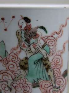 Antique Chinese Porcelain Famille Verte Brushpot, Kangxi period. 1622 