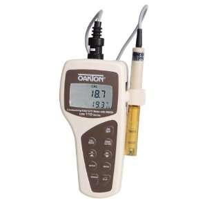  Oakton CON 110 handheld conductivity/TDS meter with RS 232 
