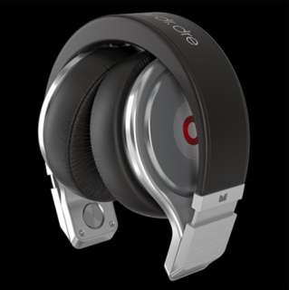 Monster Beats by Dre Pro High Definition Headphones (Black/Silver 