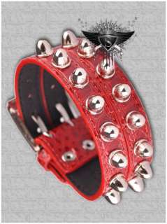   Red Snake Pattern Bullet Stud Wristband Bracelet　Stylish  