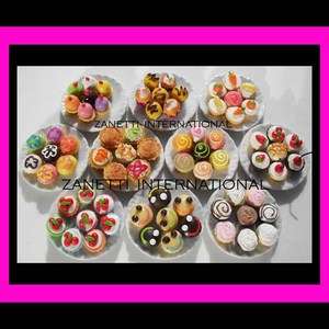   Assorted Cupcakes on 10 Ceramic Plates * Dollhouse Food / Cakes  