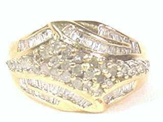 Ladies cocktail Ring 1.0ctw Diamond cluster 10K Gold round & Baguette 