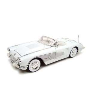  1958 CHEVROLET CORVETTE WHITE 118 DIECAST MODEL Toys 