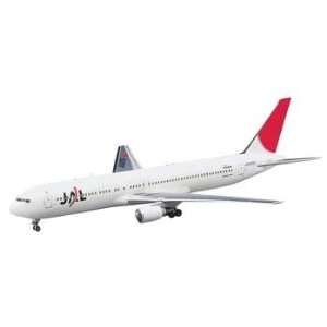 Hasegawa 1/200 JAL B767 300 Kit  Toys & Games  