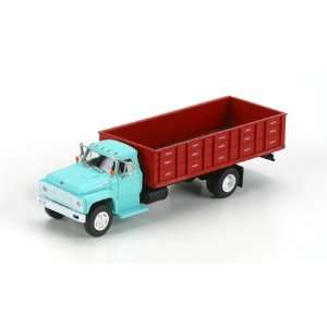  HO RTR Ford F 850 Grain Truck, Green Cab Toys & Games