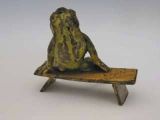 C1900 AUSTRIAN COLD PAINTED BRONZE FIGURE OF SMALL FROG ON BENCH No 