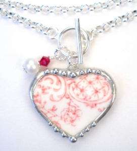 RED TOILE HEART NECKLACE BROKEN CHINA VINTAGE CHARM JEWELRY BY 