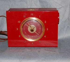 RCA Victor 2 c 513 Red Plastic Alarm Clock Radio Red  