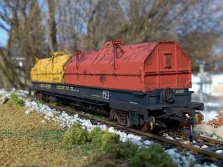 CUSTOM WEATHERED WALTHERS HO Cushion Coil Car CSX with Angeled Hoods 