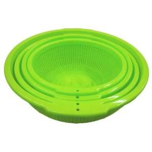    Inomata Green Plastic Colanders, Set of 4