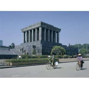 Tomb of Ho Chi Minh, Hanoi, Vietnam, Indochina, Southeast Asia Premium 