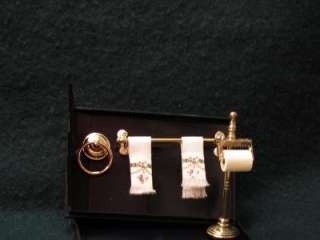   Paper on Stand, Towel & Rod Set w Guest Towels in Victorian Rose