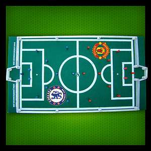 MINIATURE SOCCER TABLE MANCHESTER UNITED / CHELSEA  