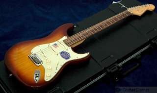   ® American Deluxe Stratocaster, Strat, Ash, Tobacco Sunburst  